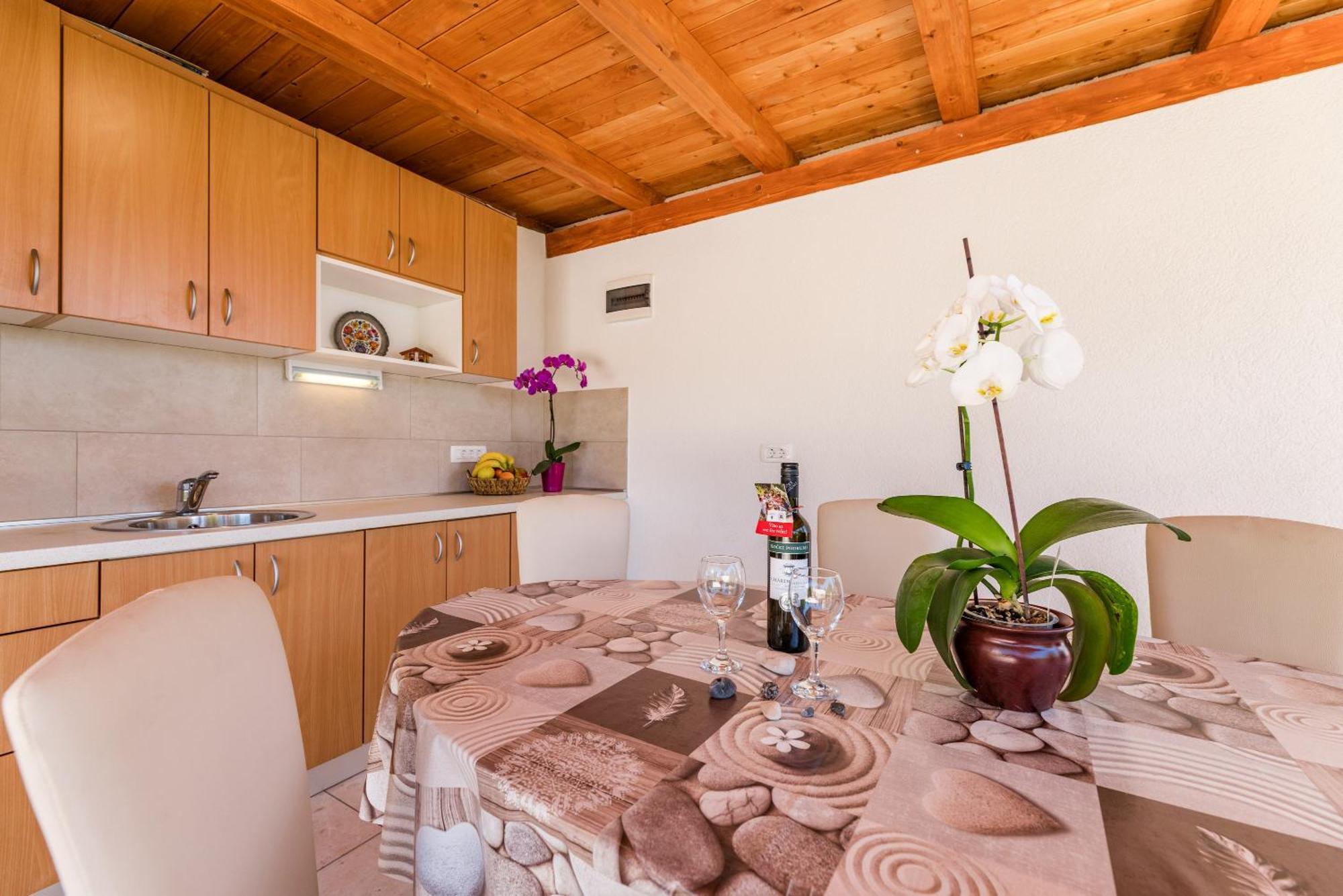 Katica Apartment Povile