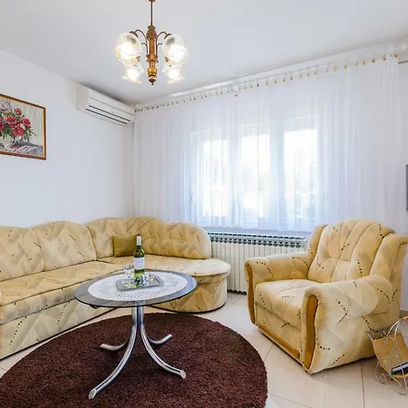 Apartmani Katica Povile Kültér fotó